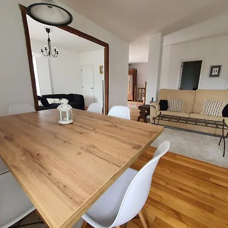 Vicario Etxea Nyaraló *